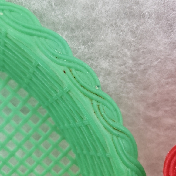 VTG Plastic Woven Paper Plate Holder‎ Basket Weave Scalloped Edge set/6 - Picture 11 of 12